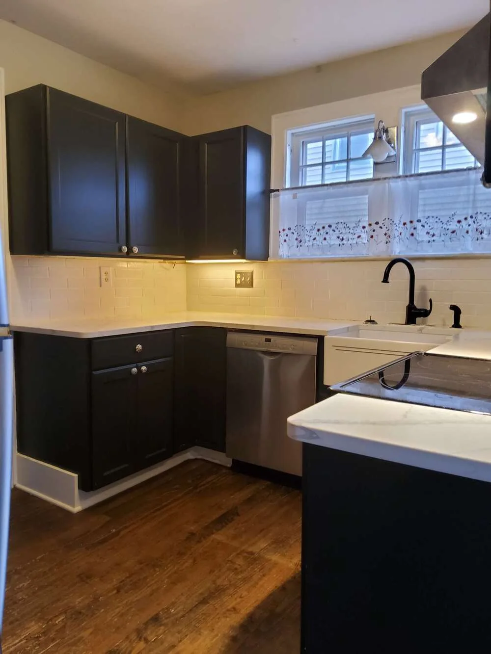 Kitchen after a professional clean by SWAT Team of Washington, DC